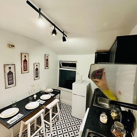 *Super Central 20Min To Big Ben* Apartment London Bagian luar foto