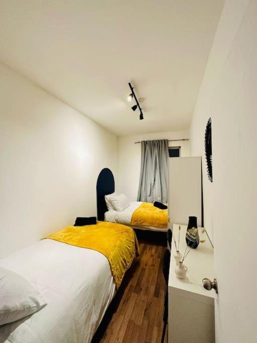 *Super Central 20Min To Big Ben* Apartment London Bagian luar foto