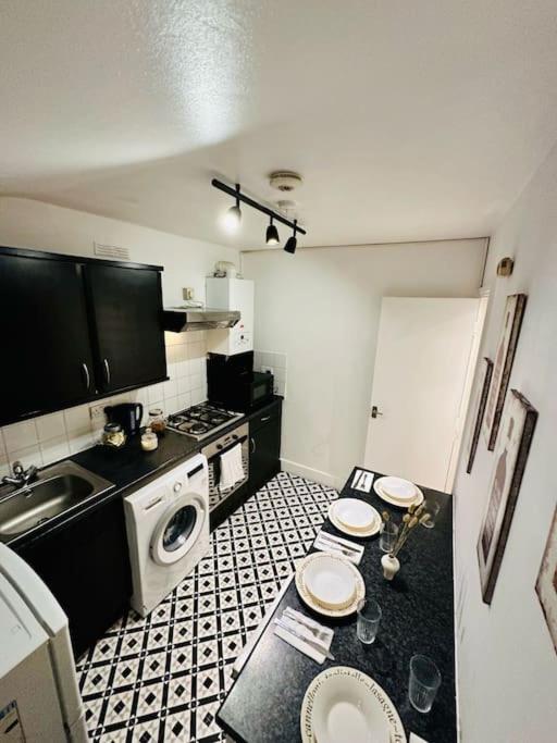 *Super Central 20Min To Big Ben* Apartment London Bagian luar foto